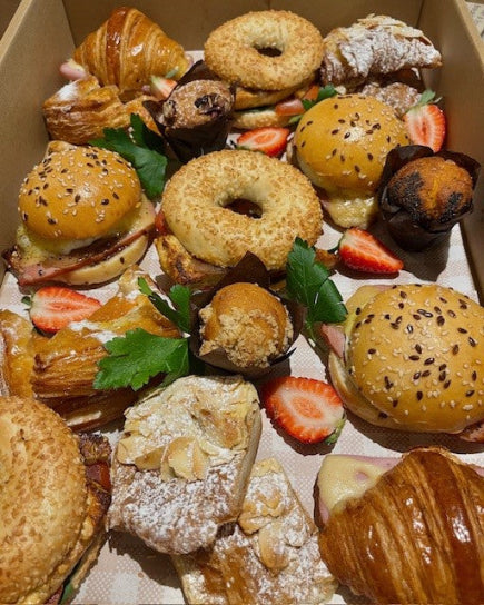 Breakfast Grazing Box Sweet & Savoury